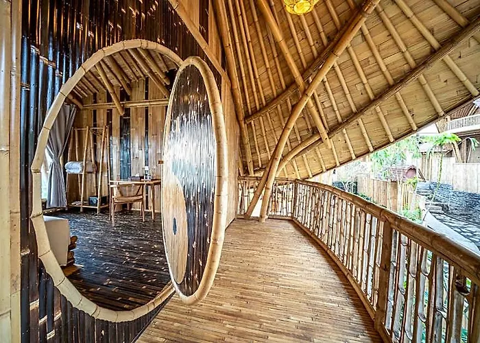 ホテル The Dewi Eco Bamboo Toya Bungkah